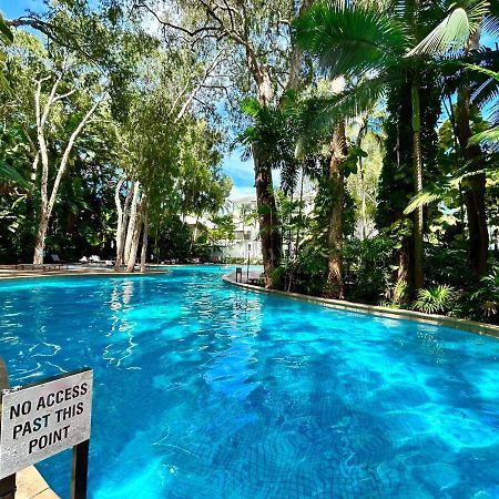 Palm Cove Beachside Apartments - Pool And Garden Views Bagian luar foto