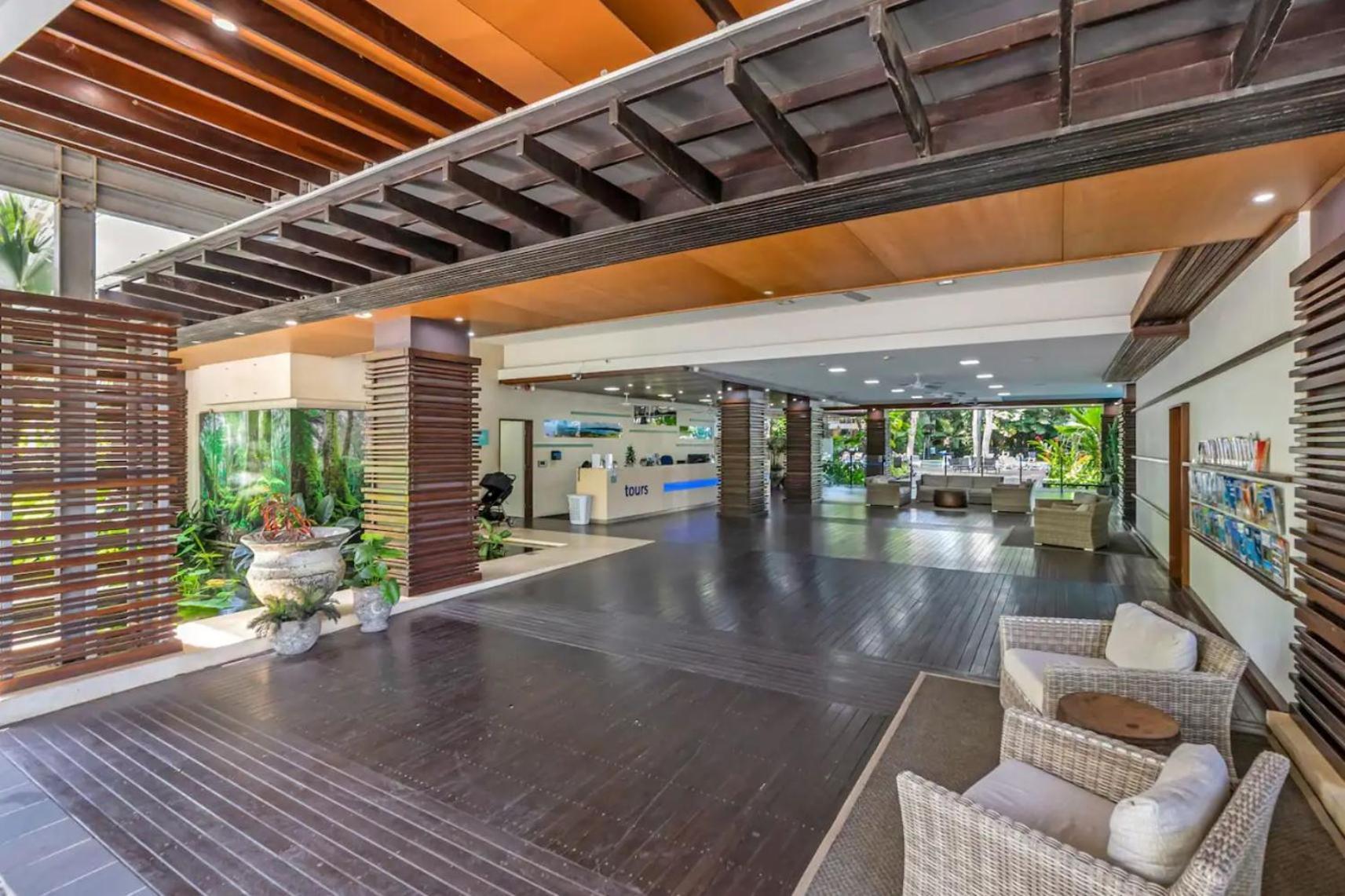 Palm Cove Beachside Apartments - Pool And Garden Views Bagian luar foto