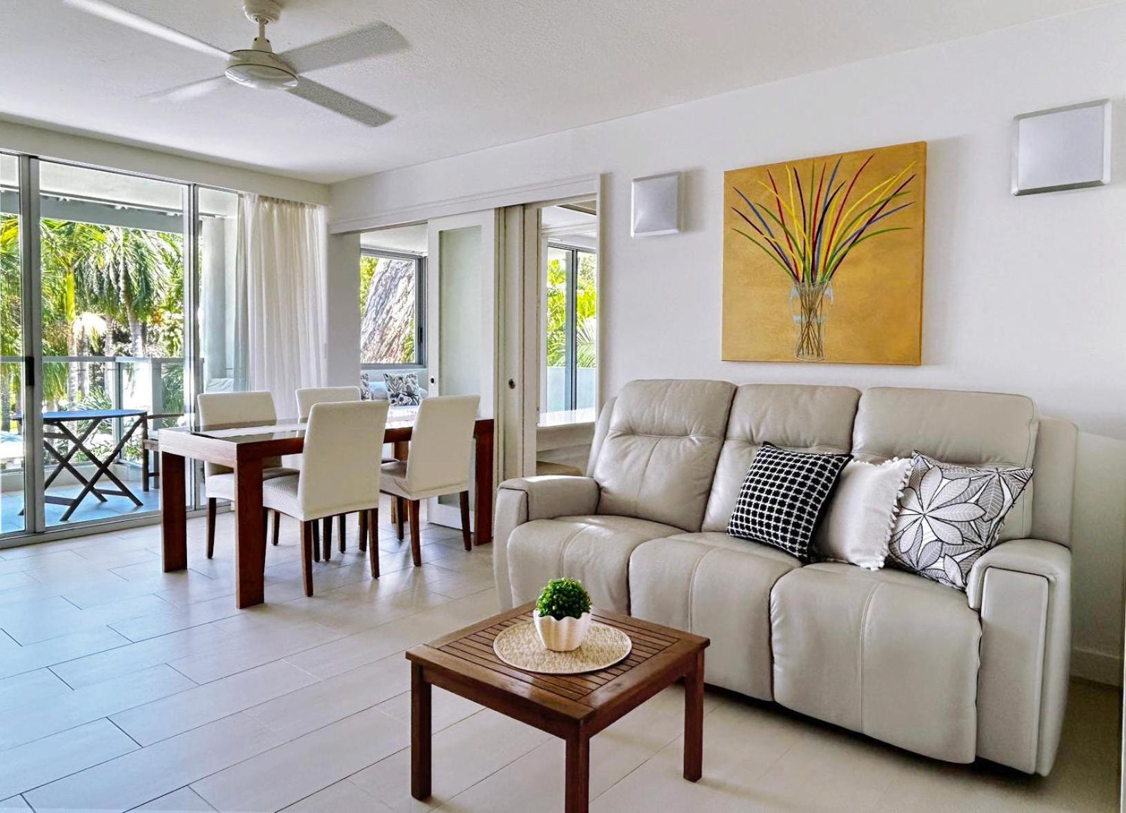 Palm Cove Beachside Apartments - Pool And Garden Views Bagian luar foto