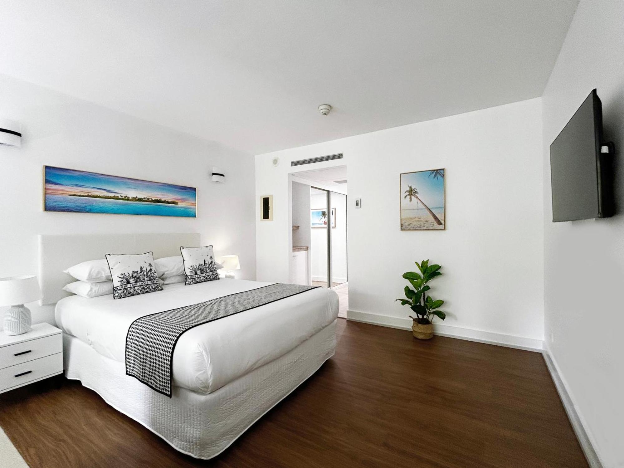 Palm Cove Beachside Apartments - Pool And Garden Views Bagian luar foto